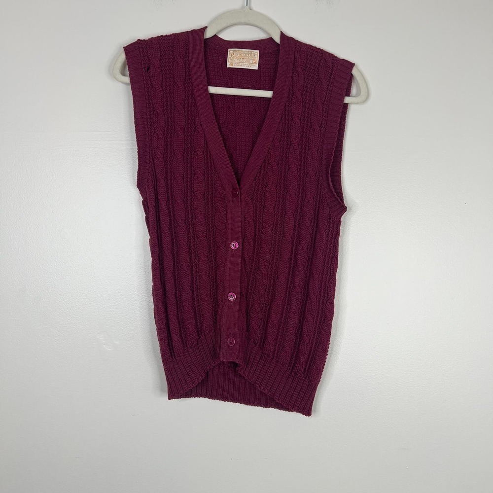 Vintage Pendleton 100% Pure Wool Button Front Maroon Sweater Vest Size Medium